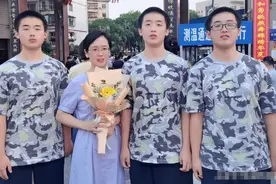 “湖南三胞胎”均考入名校，母亲身份也被扒出，难怪孩子如此优秀图片