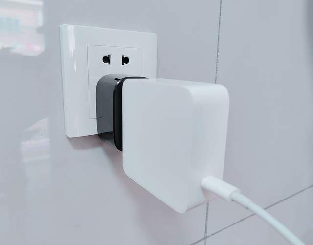 智能随心，低成本的远程遥控好物来了，向日葵开机插座C1Pro体验