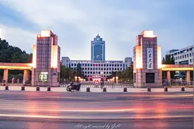 大学的书记、校长都是什么级别？图片