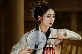 作为学填词的基本词牌，临江仙该怎么写？两个范例详解关键图片