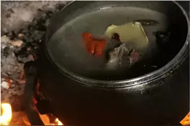 广西女子结婚后还天天回娘家，老公却一点也不生气：下次等我一起图片