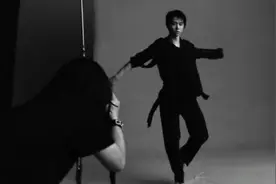 穿衣显瘦，脱衣有肉，被羽生结弦的手臂肌肉惊艳到了图片