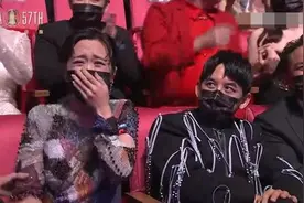 金钟奖／Lulu终于得奖！夺「综艺节目主持人奖」当场爆哭图片