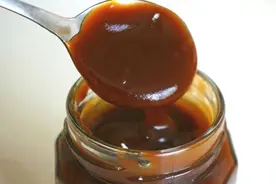 自制甜面酱，面粉加水就能做，现吃现做5分钟搞定，方法简单图片