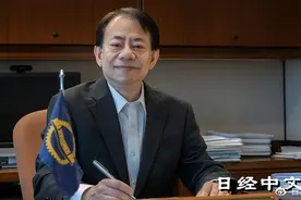亚开行总裁表示将讨论结束对中国的贷款图片
