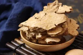 补脾健脾第一“圣药”，泡水喝，燥湿化痰，通便止汗，补气温阳图片