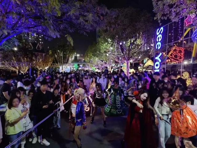 肾上腺素飙升！三大沉浸式鬼屋、十大魔幻鬼域，到锦江乐园开启奇妙万圣夜→