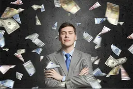 程序员如何一个人一年挣一个亿？图片