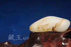 很全面的和田玉“水草沁”科普，籽料的“身份证”到底怎么看？图片