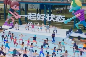 中产女性隐形名片！1000元腰精裤，1200元珑骧包，网友：割韭菜图片
