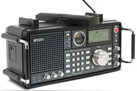 德生S2000现身电影屏幕，碰巧被老外发现，这个收音机怎么样？图片