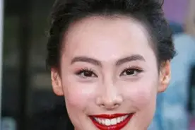 李嘉诚亲笔信：这女子不得进李家大门，原因让人大吃一惊！图片