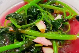 这种蔬菜，钙是牛奶的二倍，而且维生素C，钾，铁，锌都还挺高！图片