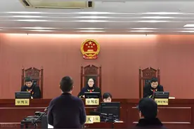 有期徒刑一年实刑和有期徒刑三年缓刑三年，哪个更重？图片