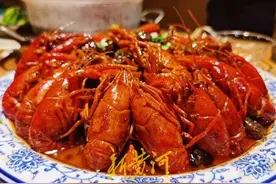 人间欢乐，从一盆小龙虾开始图片
