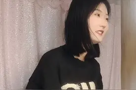 东北女孩长得貌美如花，却无人敢追，母亲天天发愁：白长那么好看图片