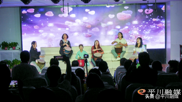 ƽ��������Сѧ������ף��38����ʦ�ڻ