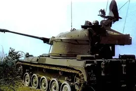 柬埔寨突遭“入侵”，洪森部署200门火炮列阵边界，中方也得警惕图片