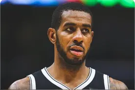 阿尔德里奇宣布第二次退役图片