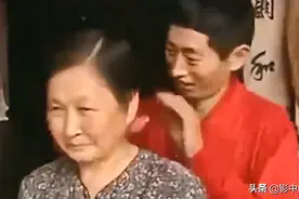 2009年男子带58岁怀孕女友回家，55岁母亲：我叫她姐？她叫我妈？图片