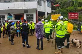 福建8岁男童失踪后续！父亲现身安全屋，知情人透露父亲身份图片