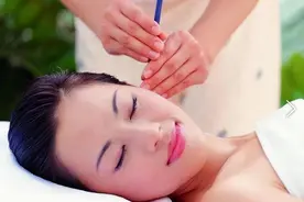 采耳师穿着清凉，套餐五花八门，这是正经采耳吗图片