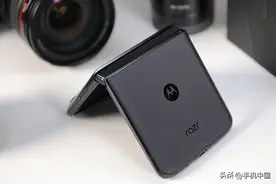 moto razr 2022评测：为“折叠旗舰”正名 开启折叠屏主力机时代图片