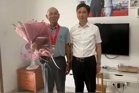 中国最后一名知青：被滞留北大荒40年，09年战友找到他：跟我回京图片