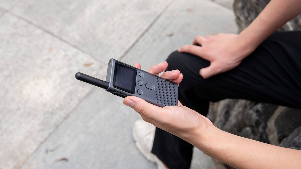 小米再推对讲机新品，轻薄长续航，沟通无障碍