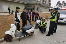 全城围捕“鬼火少年”，融水警方昼夜蹲守查获20余人图片
