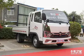 122马力+5档箱，定价8万的奥铃M卡还有液晶双屏和卧铺图片