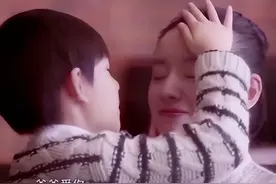 太荒唐！董洁竟让儿子跟自己求婚、亲嘴，扬言以后要跟儿媳妇比美图片