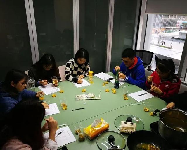 花胶煲哪种鸡好 2026年花胶煲哪种鸡好吃又营养