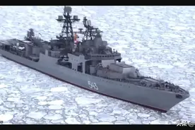 主动声呐面前，一切潜艇都是渣！俄舰强力驱逐，美核潜艇狼狈逃窜图片