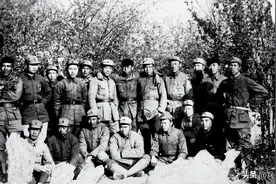 特务报纸寻人：伍豪先生，有要事相商！主席安排潘汉年应对图片