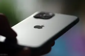 苹果手机有个强大的翻译功能，一键启动，就能翻译多种语言图片