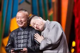 德云社规矩有多严苛？张鹤伦餐桌多说一句“废话”，被罚停演7天图片