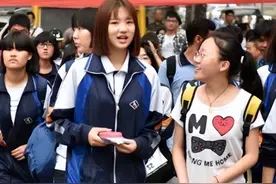 中国大学共分为8大等级，普通学生能考进第四级，已经很优秀图片