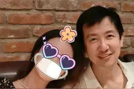 梅婷前夫近况太心酸！二婚老婆得大病情况危急，术后浑身插满管子图片