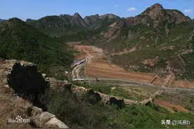 本溪县有个水栅栏子——是中国万里长城中的一段图片