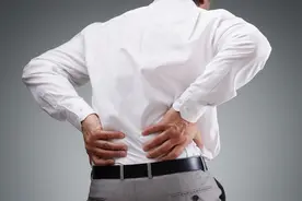 腰椎间盘突出手术后，怎样做才能好得快？这次骨科大夫老实说了图片