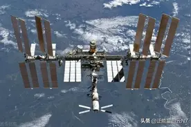 科幻：国际联合空间站那些秘而未宣的事儿之一和外星人的战斗图片