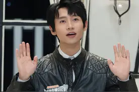 魏晨婚后罕秀幸福，自曝老婆于玮经常订花寄给妈妈，婆媳关系融洽图片