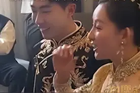 婚礼敬茶改口环节，新娘用手语向聋哑公婆叫“爸爸妈妈”，事前专门学手语，新郎感动：觉得特别温暖特别美好图片