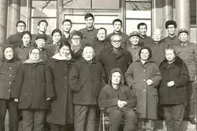 特工代号木匠，逃跑时留话妻子：若我没回来，毛泽东会管你吃穿图片
