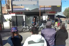 阿根廷华人超市与当地居民冲突引发暴力事件图片