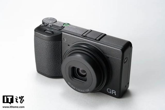 理光发布RICOH GR IV相机：2574万像素+5轴防抖，售价8999元