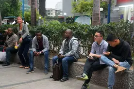 数万非洲人在广州生活，为何会突然选择离开？图片
