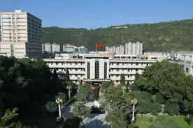旬阳：十年深耕细作，铸就人民满意的教育品牌图片