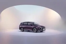 新车 | 更省油，五菱凯捷混动铂金版12月上市，售价多少合适？图片